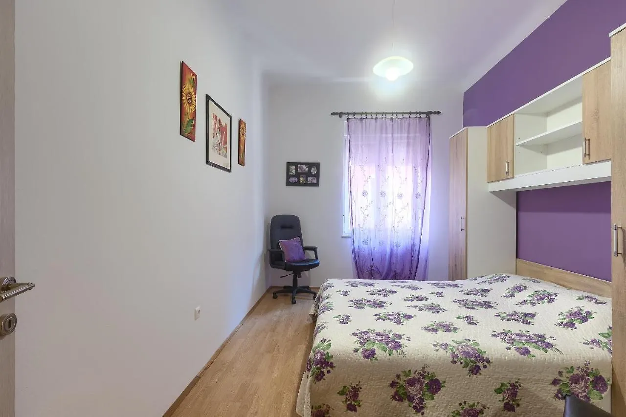 Aida Pula Apartment