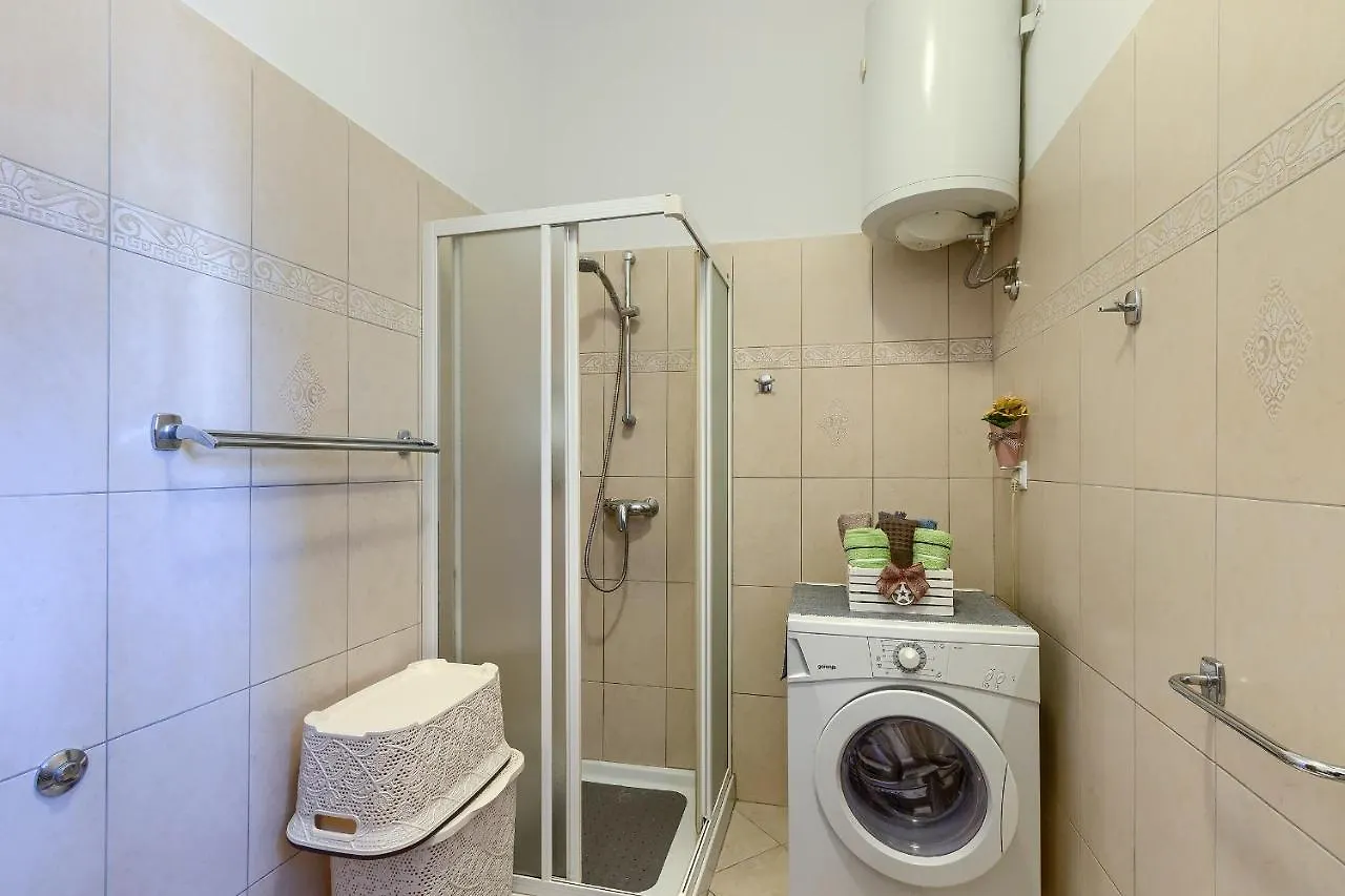 Aida Pula Apartment